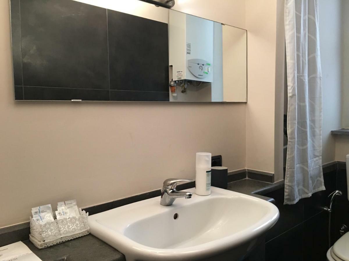 Two Sisters Suites Неаполь Экстерьер фото