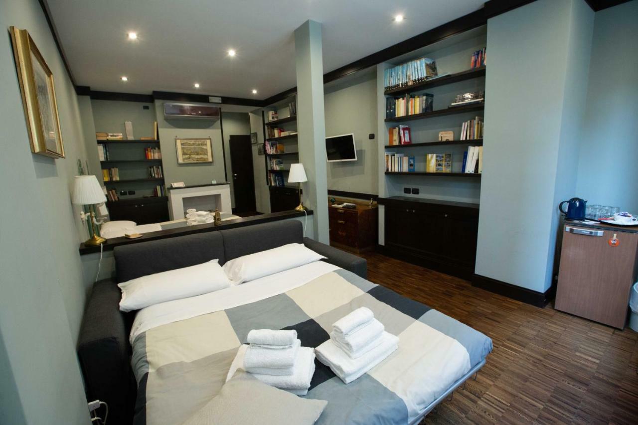 Two Sisters Suites Неаполь Экстерьер фото