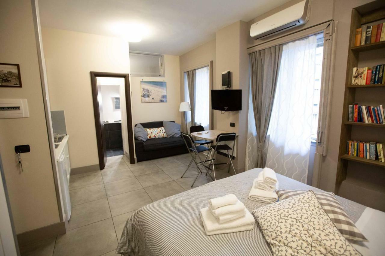 Two Sisters Suites Неаполь Экстерьер фото